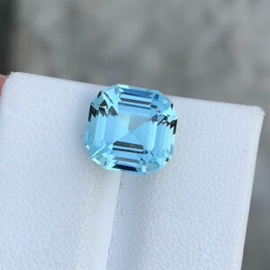 Flawless 4.72 CT Excellent Asscher Cut Natural Blue Aquamarine Gemstone from Madagascar.